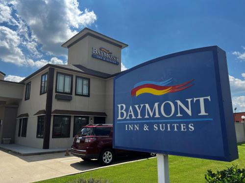Bryan Hotel | Baymont by Wyndham Bryan College Station