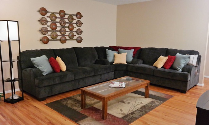 Northeast Heights House | Be our guest! Wonderful Newly Updates Home Close to Uptown Area!