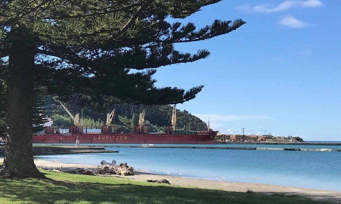 Gisborne House | Beach Across The Road R&V welcome