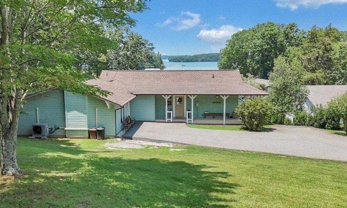 Smith Mountain Lake House | Beach Area Sleeps 14, Private Dock