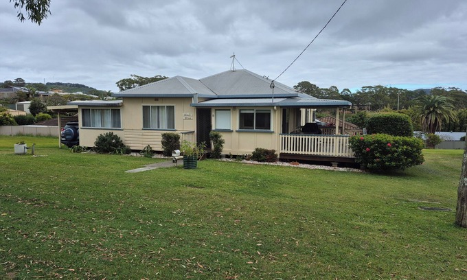 Woolgoolga Cottage | Beach Break at Woolgoolga