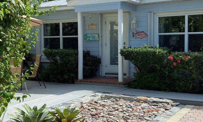 Juno Beach House | Beach Cottage with Private Beach Access