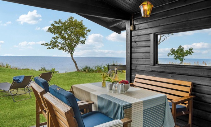 Ronne House | Beach front home in Rønne with WiFi