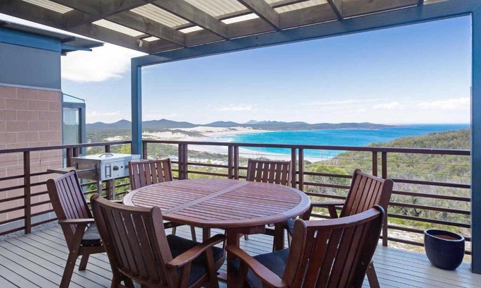 Boat Harbour House | Beach House 7 26 One Mile Close air conditioned wifi foxtel linen
