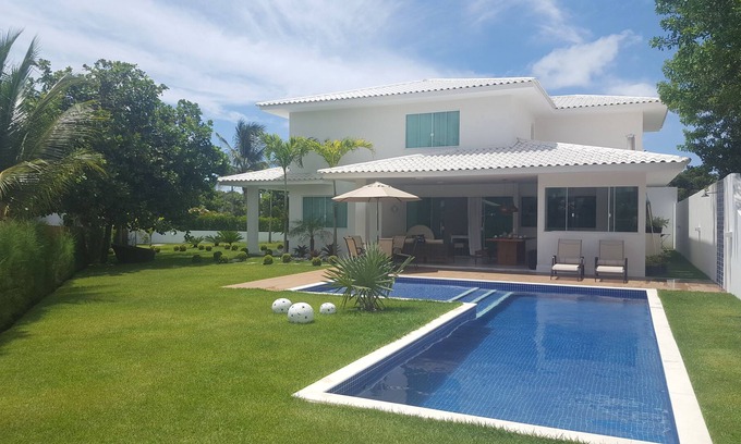 Centro House | Beach house in Guarajuba, fully furnished, Luxury Condominium and 24h security