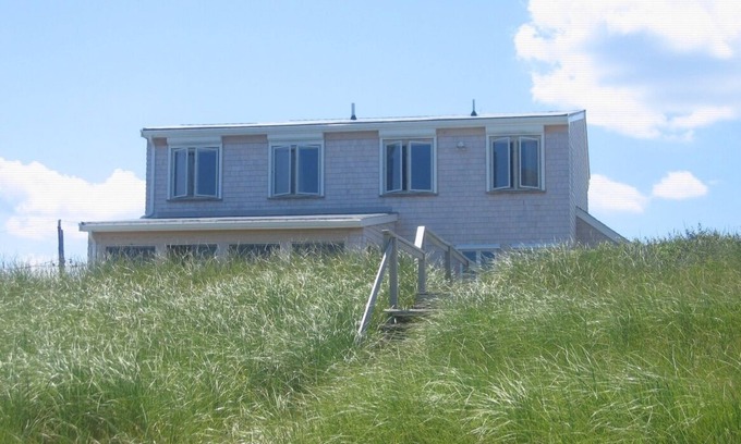 East Sandwich House | Beach House, located on a barrier dune between the ocean and Great Salt Marsh