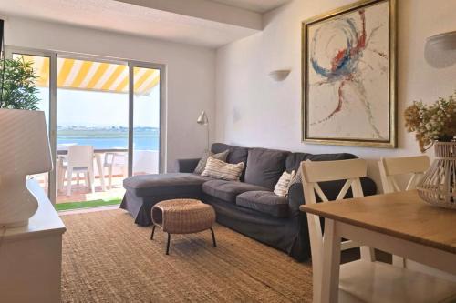 Praia de Faro Apartment | Beach House on Faro Island with a Dreamy Terrace and 7 Beds for the Perfect Escape