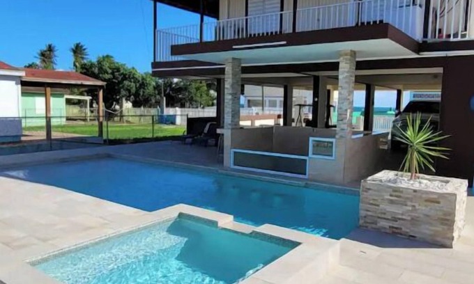 Salinas House | Beach House w/pool/ac/wifi/cable/Salinas PR