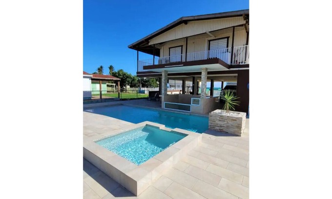 Salinas House | Beach House w/pool/ac/wifi/cable/Salinas PR