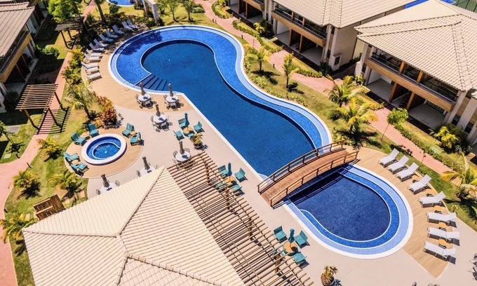 Itacimirim Apartment | Beach Village at Bioflora Residence Itacimirim: 2 bedrooms and up to 6 people.