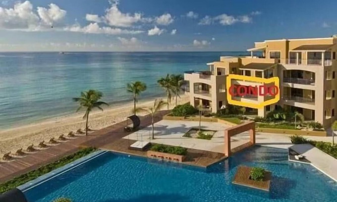 Downtown Condo | BEACHFRONT 2 Bd 2 Bath Condo, Discounted Rates with Ocean View at El Faro