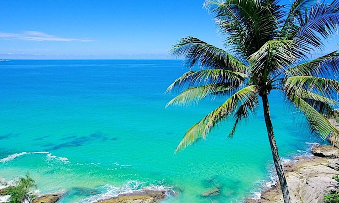 Sa Khu Apartment | Beachfront 3br Luxe plunge Pool On Naithon Beach