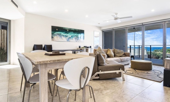 Bogangar Apartment | Beachfront Apartment 1 Cabarita Beach - Stylish Beachfront Apartment Overlooking Cabarita Beach