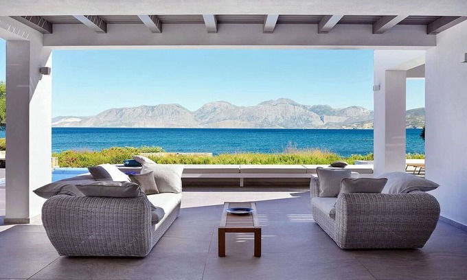 Ammoudara Villa | Beachfront Art Villa with a heated pool