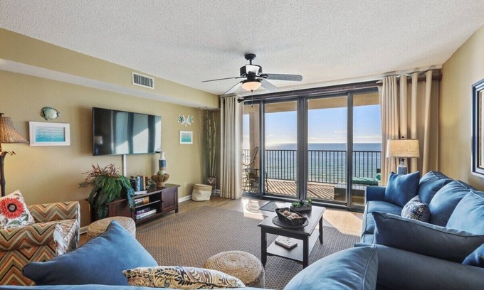 Orange Beach East Condo | BEACHFRONT CONDO, FAMILY FRIENDLY, QUIET AREA, CLOSE TO FLORABAMA