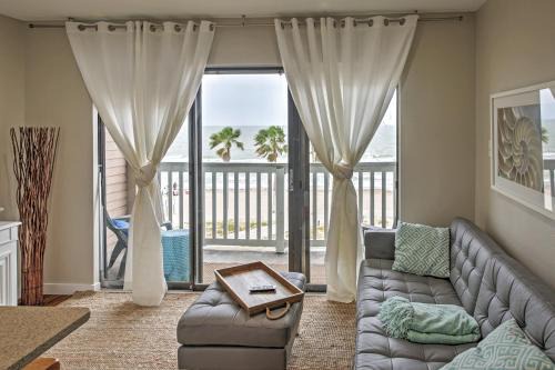North Beach Apartment | Beachfront Corpus Christi Condo with Deck and Views!