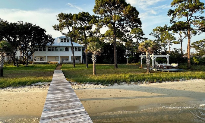 Mary Esther House | Beachfront home on Gulf Coast, Destin-Pensacola!