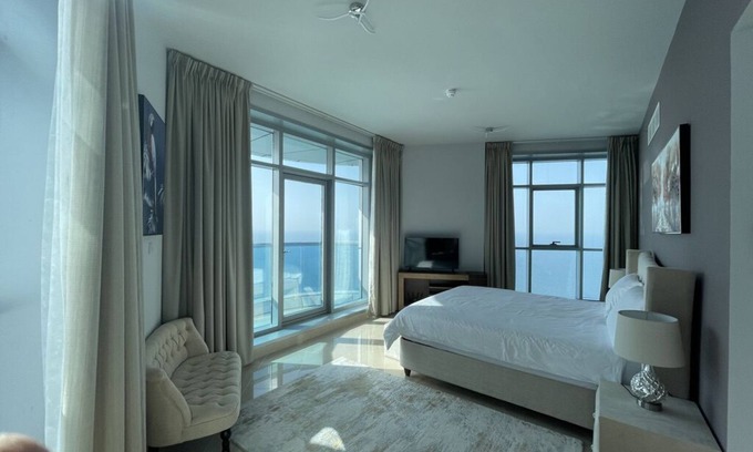 Rumailah Condo | Beachfront paradise just minutes from Dubai