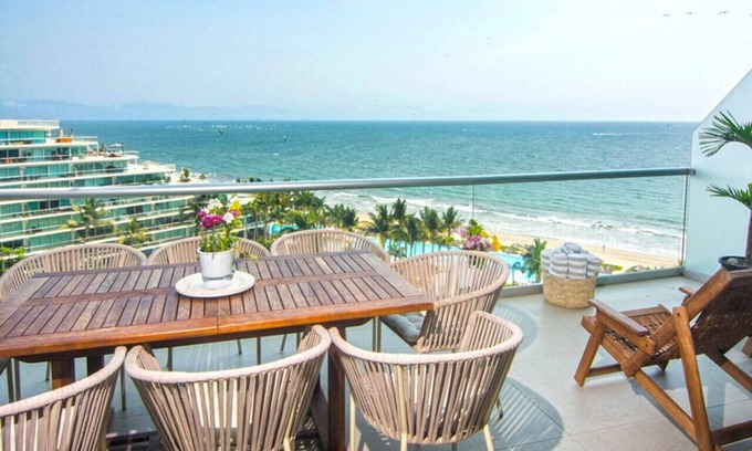 Nuevo Vallarta Apartment | Beachfront spacious Penthouse