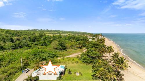 Asomante Apartment | Beachfront Studio in Aguada