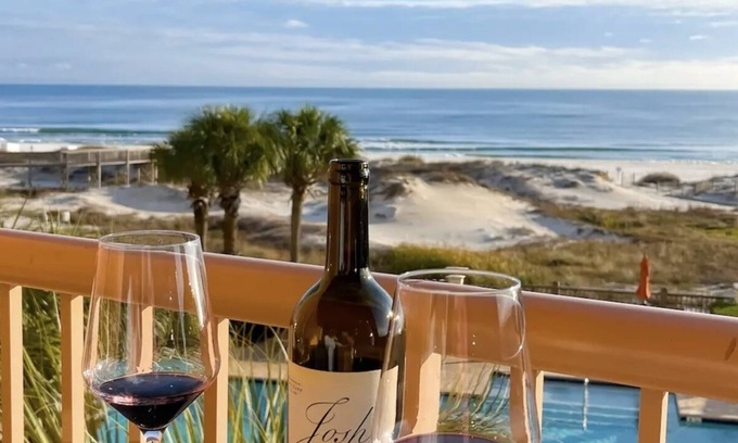 Fort Morgan Condo | Beachfront - The Beach Club- Gorgeous Gulf Front Views, Luxury Complex- sleeps 6