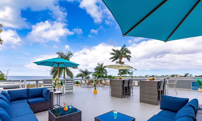 St. Ann's Bay House | Beachfront with Rooftop Scenic Ocean View