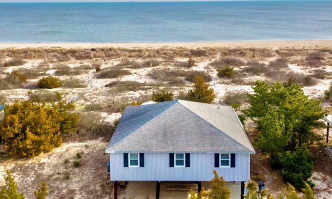 Broadkill Beach House | BeachView Retreat: Private Beach. Peaceful. Pet-Friendly. +Linens.