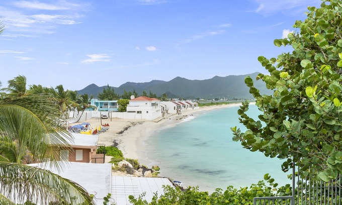 Beacon Hill Condo | Beacon Hill Hideaway: Luxury Condo in Simpson Bay