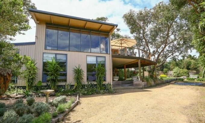 Portsea House | Beacon House Portsea