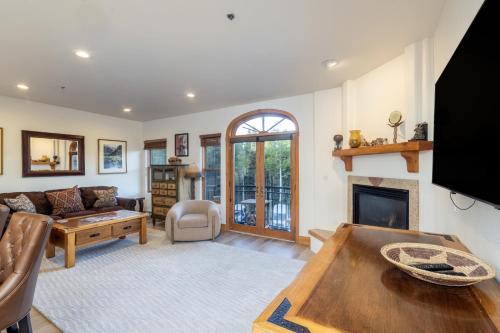 Mountain Village Apartment | Bear Creek Lodge 211 by Alpine Lodging Telluride