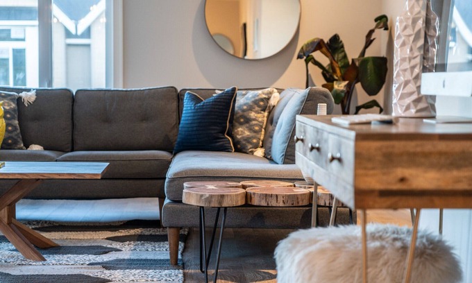 Langford House | Bear Mountain's Best-Luxurious Family Friendly Home at New Entrance to Bear Mountain