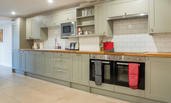 Little Rissington Cottage | Bears Court Unit 8 - UK48014
