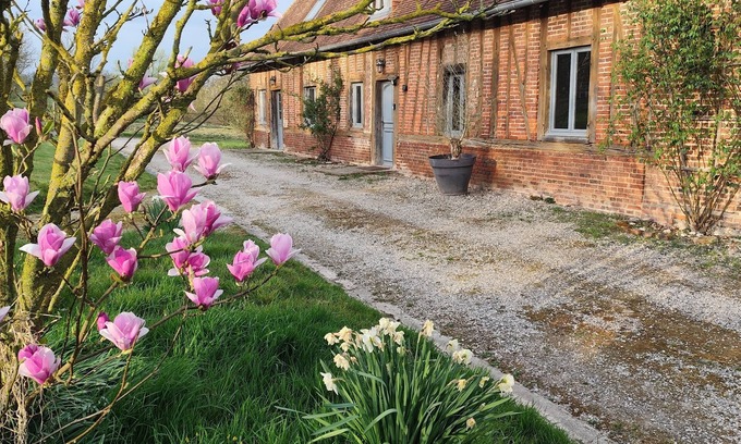 Mesnieres-en-Bray House | Beau Soleil