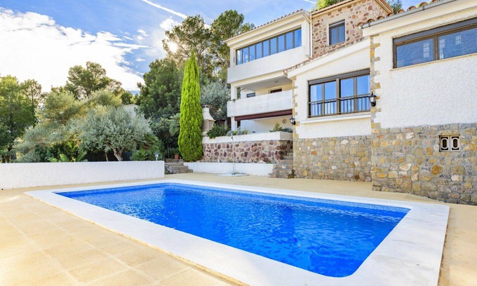 Oropesa del Mar Villa | Beautiful apartment in villa for 4 people with pool, A/C, WIFI, TV and terrace