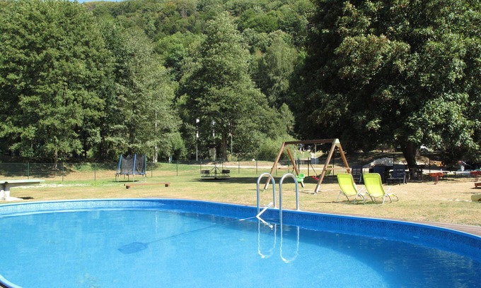 Ceska Metuje House | Beautiful private villa for 6 guests with pool, WIFI, TV, patio, pets allowed and panoramic view