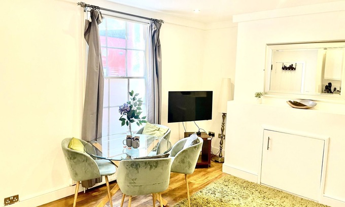 Cambridge City Centre Apartment | BEAUTIFUL 1-BEDROOM APT ⚡️HISTORICAL BUILDING⚡️⚡️CENTRAL