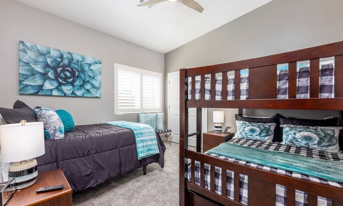 Mesquite House | Beautiful 3-bed professionally appointed golf sport & desert recreation getaway.