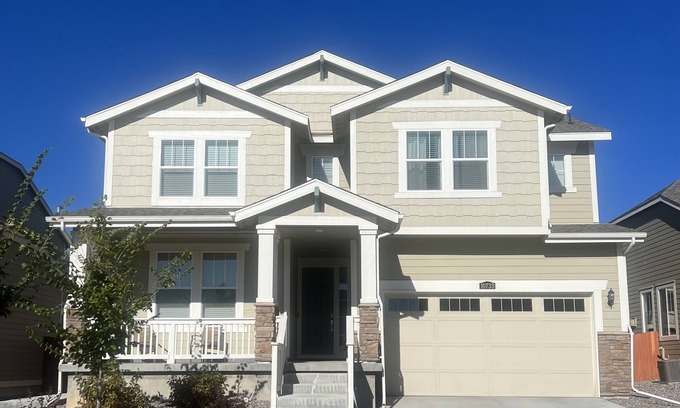 Parker House | Beautiful 3 Bedroom 2 and a half bath home in Parker. Sleeps 8
