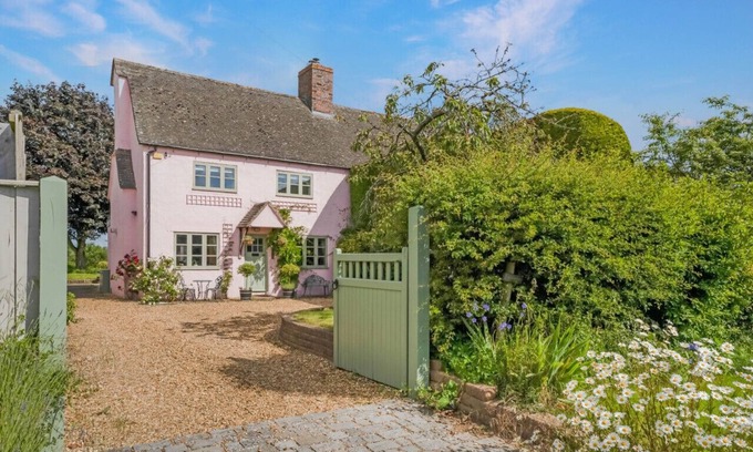 Bourton House | Beautiful 3BD Family Retreat in Oxfordshire