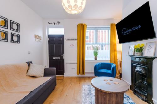 Trafford Apartment | Beautiful 3Bed Home In Altrincham, Free Parking