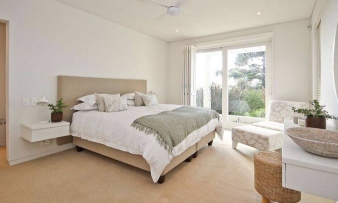 Steenberg Estate House | Beautiful 4 Bedroom House in Steenberg