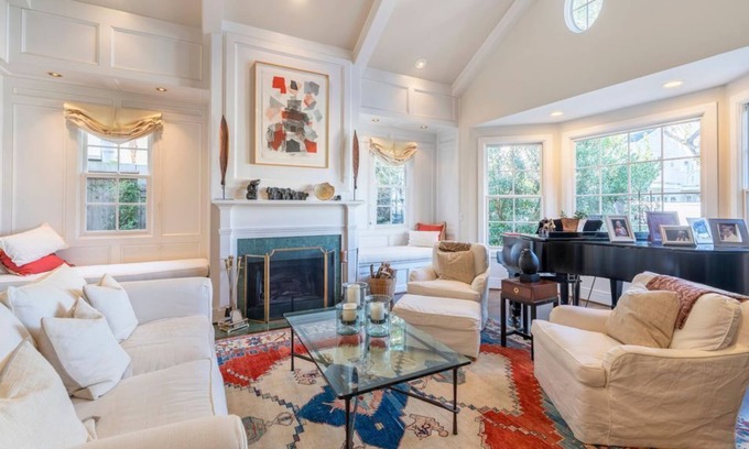 Tree Section Apartment | Beautiful 5 Br. Single family L-(581886) by Houzlet