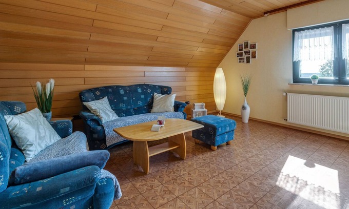 Hohn Apartment | Beautiful Apartment in Westerwald with Private Terrace