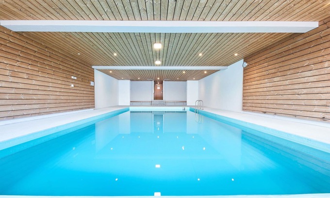 Granges Apartment | Beautiful apartment for 4 guests with WIFI, pool, balcony and parking