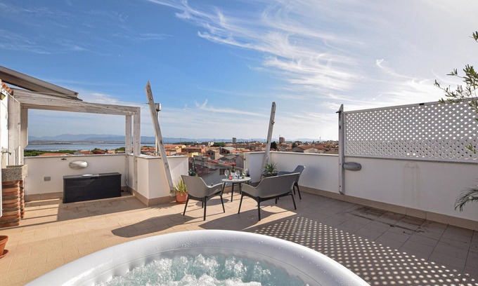 Sant'Antioco Apartment | Beautiful apartment in Sant'Antioco