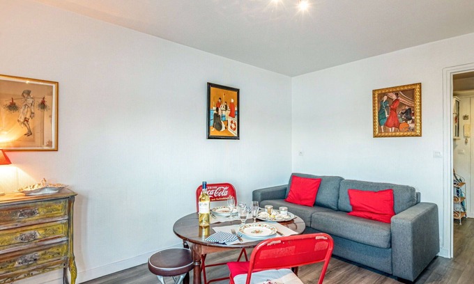 Morbihan Apartment | Beautiful apartment for 2 people with WIFI, TV, pets allowed and parking