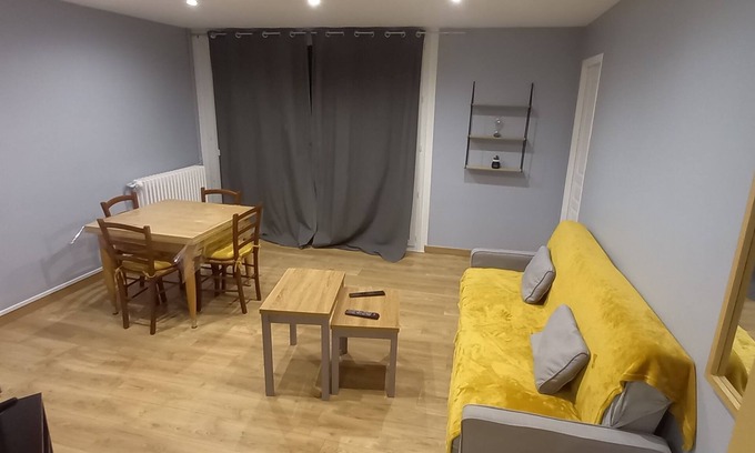 Beauvais Apartment | Beautiful Apartment F4 Beautiful view, Spacious and Trendy