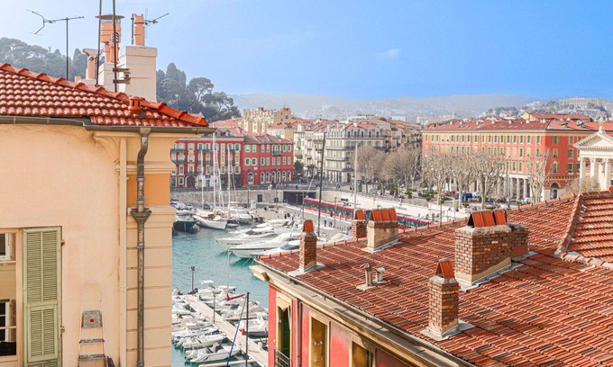 Nice Apartment | Beautiful apartment for 4 guests with WIFI, TV and pets allowed
