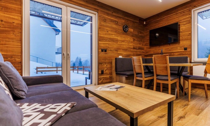 Dolni Morava Apartment | Beautiful apartment for 6 people with WIFI, TV, terrace, panoramic view and parking