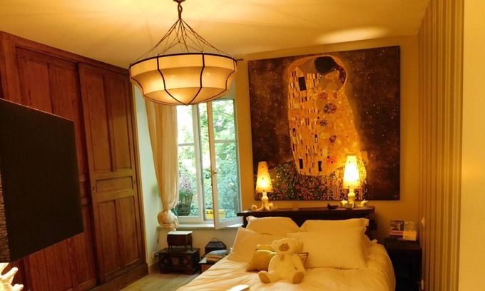 Neuchatel Apartment | Beautiful apartment ideally located in Neuchâtel between station and old town